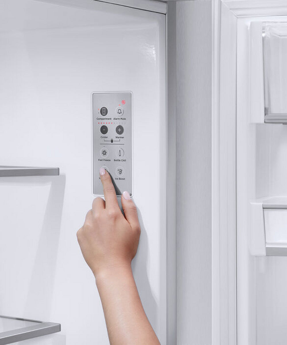 Fisher and Paykel RS90AU3 Series 7 Integrated Frost Free American Fridge Freezer