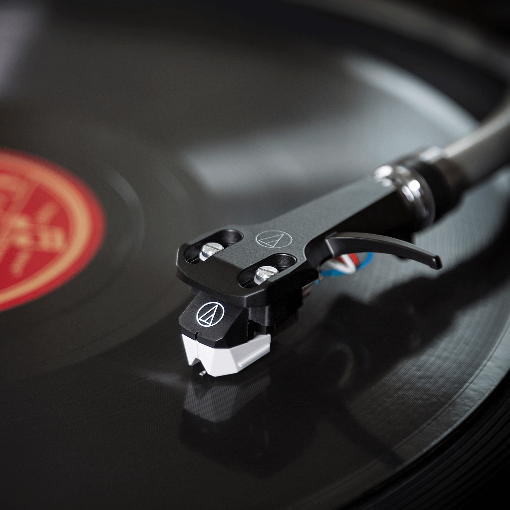 Audio Technica AT-VM95SP/H VM95 Series 78RPM SP Stereo Cartridge on AT-HS6 Headshell