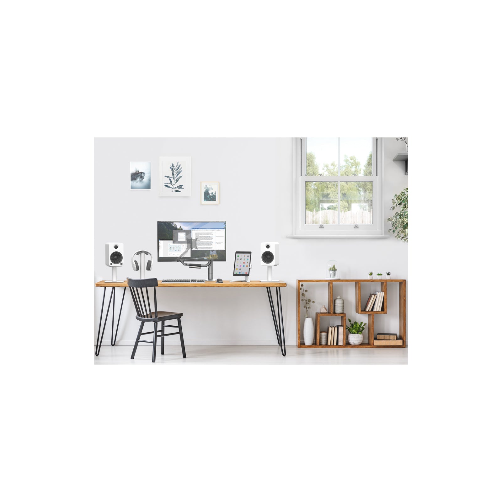 Kanto YU4 Powered Bookshelf Speakers With Bluetooth Matte White