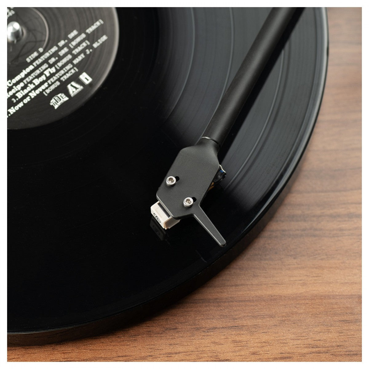 Pro-Ject E1 Plug & Play Standard Turntable - Walnut