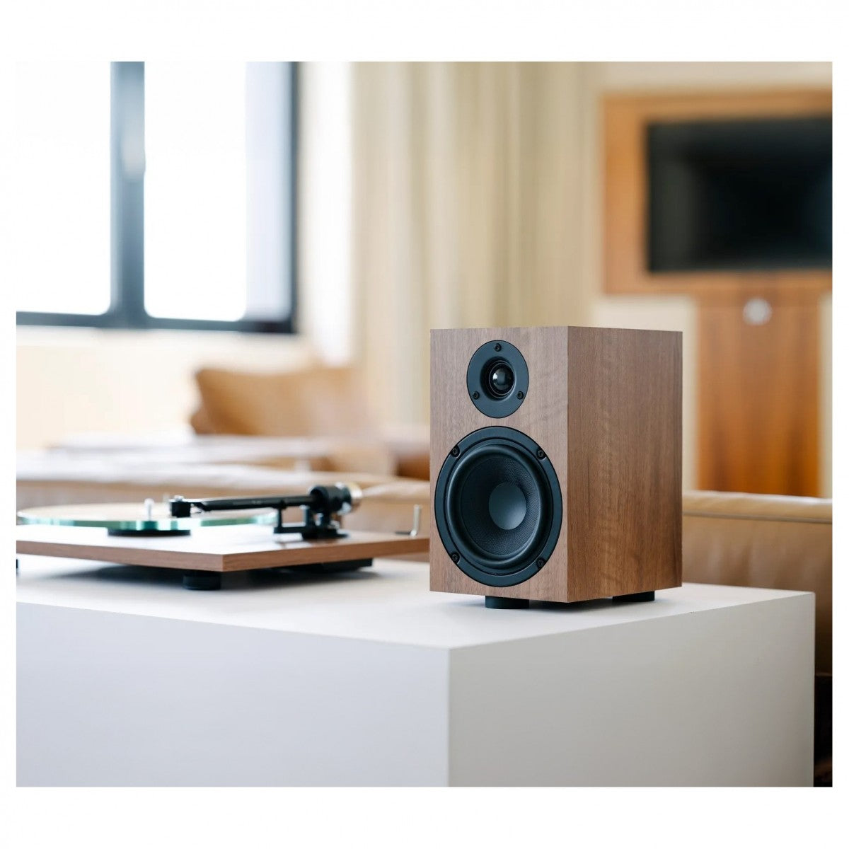 Pro-Ject Stereo Set E1 All-In-One Hi-Fi Set including E1 Turntable with Stereo Box E Integrated Amp and Speaker Box 5E Speakers - Walnut