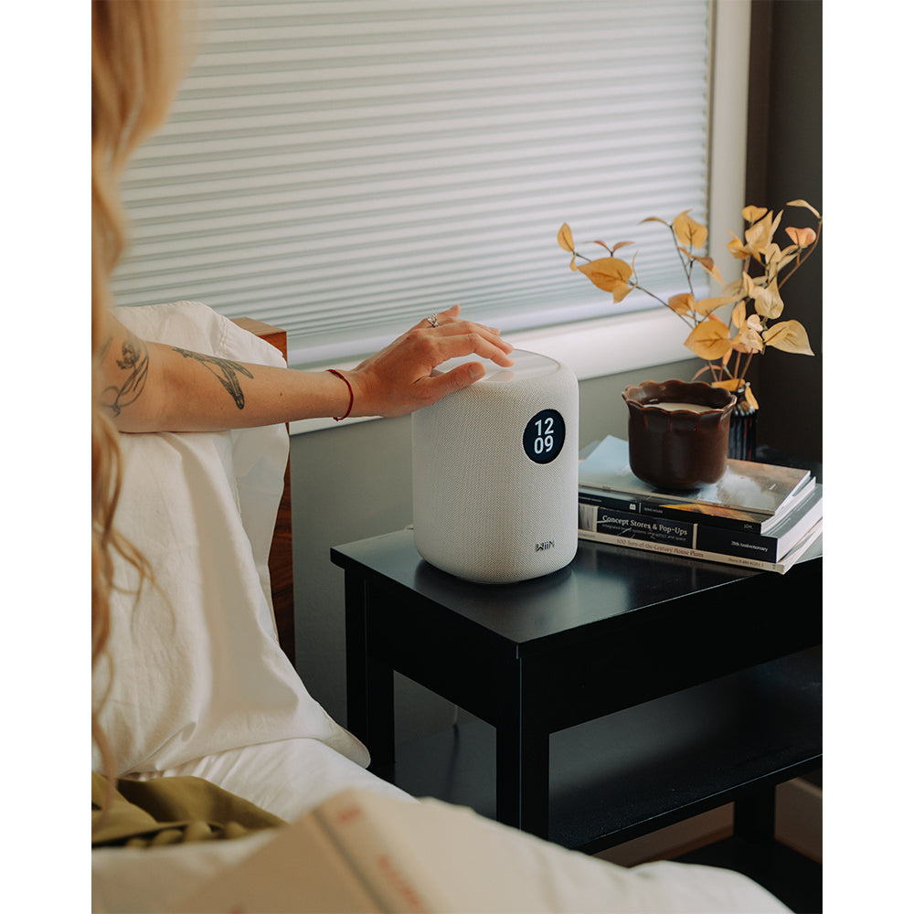 WiiM SOUND Wireless Multiroom Smart Speaker with Display - White