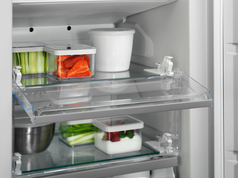 AEG Series 7000 NAB7N181EC Integrated No Frost Freezer