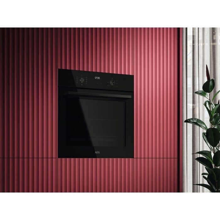 AEG 5000 Series OU5AB20CK Surround Cook Electric Built In Single Oven with Retractable Dials Black