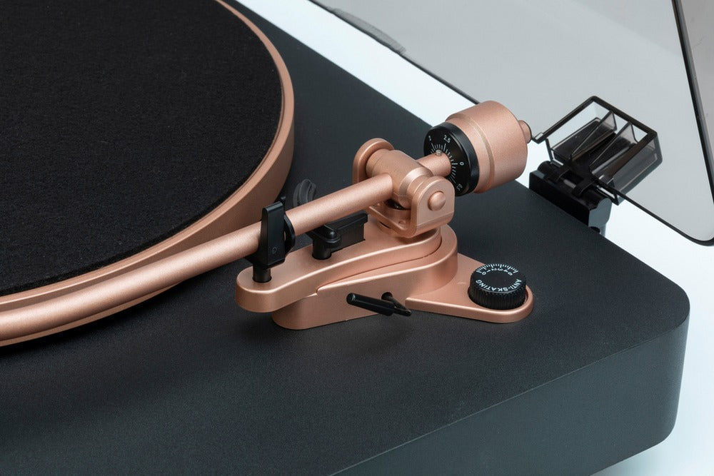 Mitchell Acoustics uStream TT1 Manual Belt-Drive Turntable with Bluetooth & Built-in Phono Pre-amp
