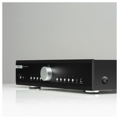 Musical Fidelity B1xi Integrated Amplifier with JBL 4309 Studio Monitor Bookshelf Speakers Walnut Pair