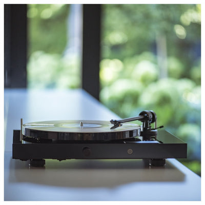 Pro-Ject Juke Box E1 All In One Plug and Play Turntable Black - Ex Display Clearance