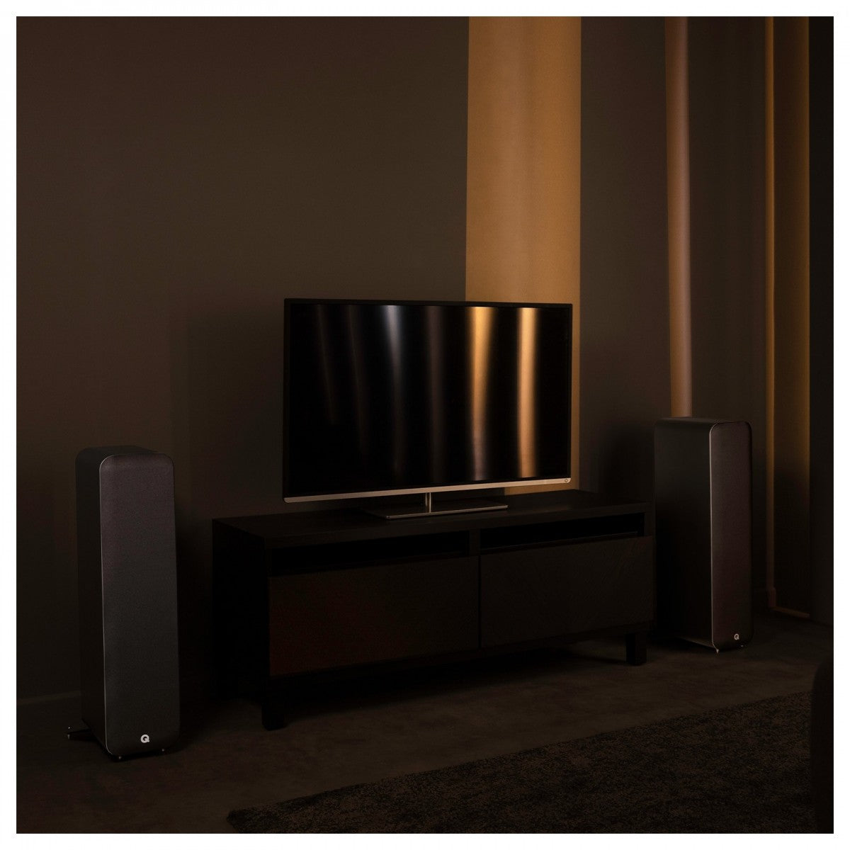 Q Acoustics M40 Powered Bluetooth Floorstanding Speakers Pair Black