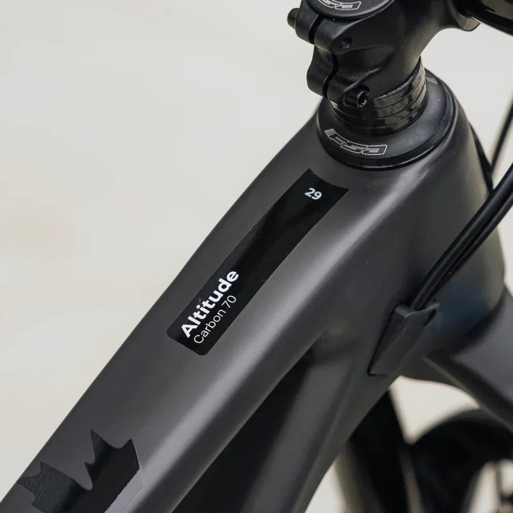 New Rocky Mountain Altitude C70 Carbon (2023)