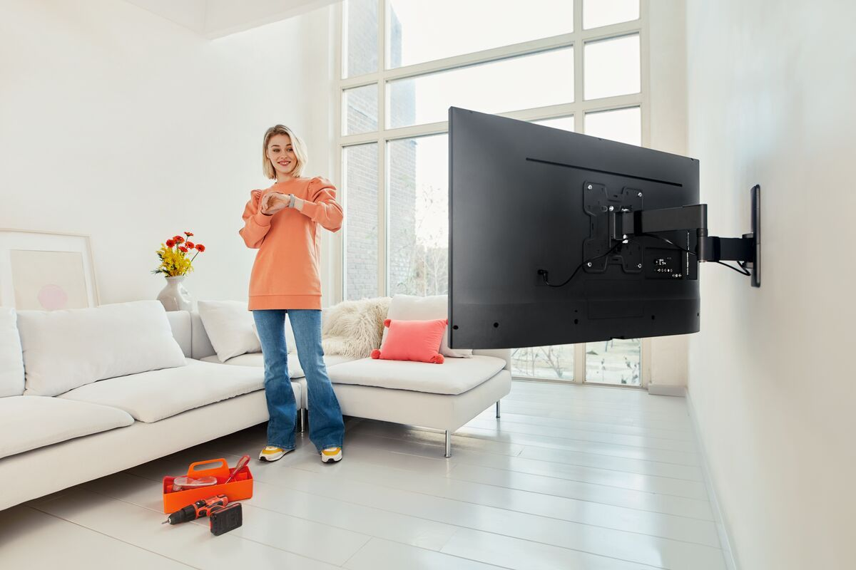 Vogels Quick TVM 1245 Full-Motion TV Wall Mount for TVs from 19 to 43 inches